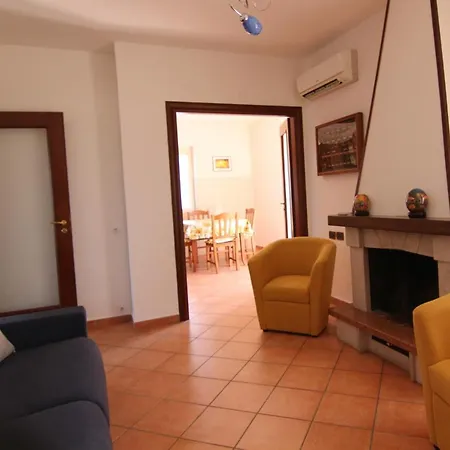 Giulia - Cilento - * Giungano