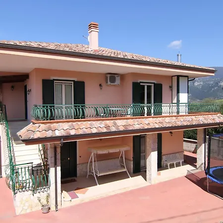 Giulia - Cilento - * Giungano
